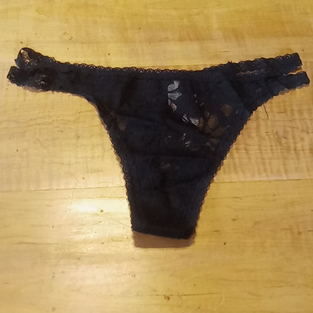 🚨3/$28🚨 NIP-PINK Lace Thong